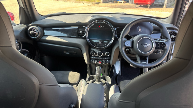 MINI Hatchback 1.5 Cooper Sport 5dr Petrol Hatchback